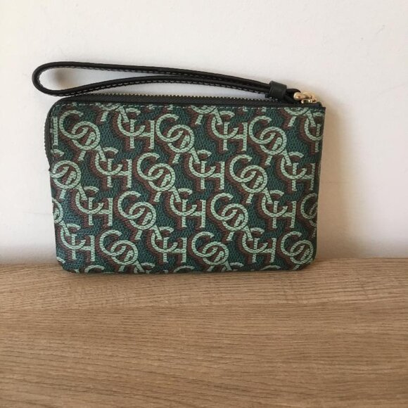 Coach - Stylish Green Patterned Women's Clutch - Picture 3 of 6